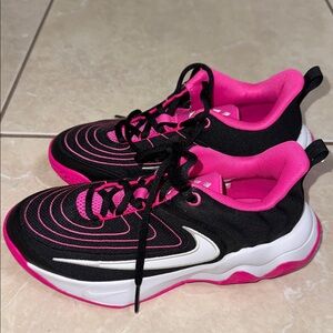Nike Black and Pink Sports Shoes